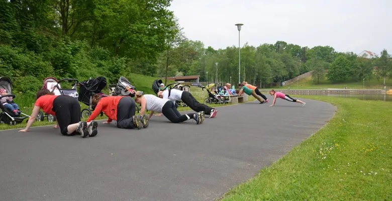 Cvičení pro maminky s kočárky - každé pondělí na Rolavě
