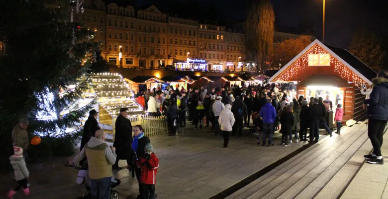 Fotogalerie z vánočních trhů 2016