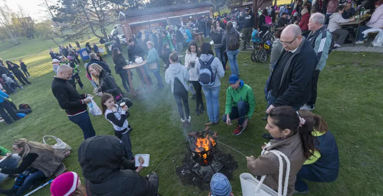 Fotografie z Pálení čarodějnic na Rolavě
