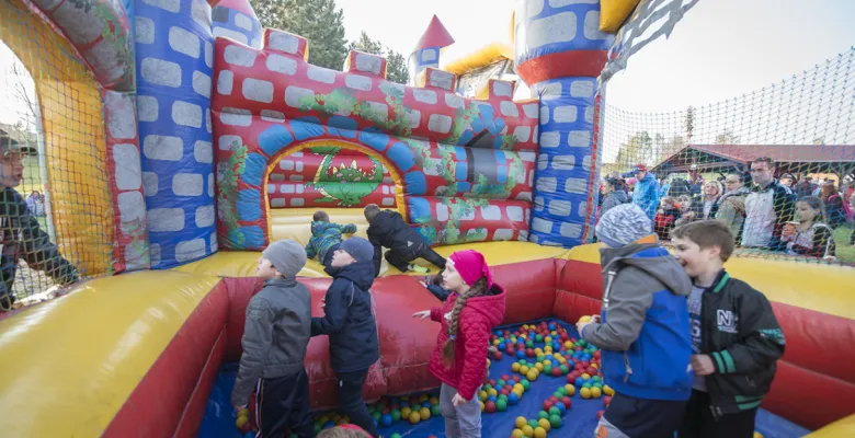 Fotografie z Pálení čarodějnic na Rolavě