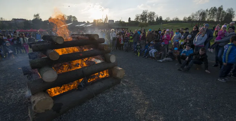 Fotografie z Pálení čarodějnic na Rolavě