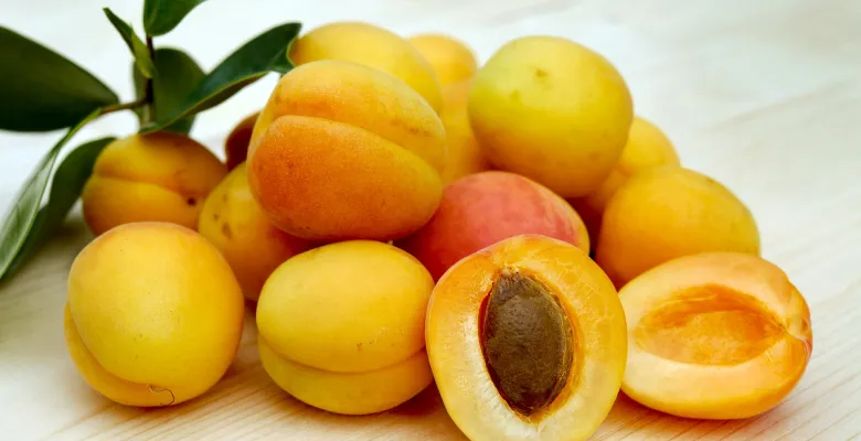 Sezonní zelenina a ovoce na farmářských trzích