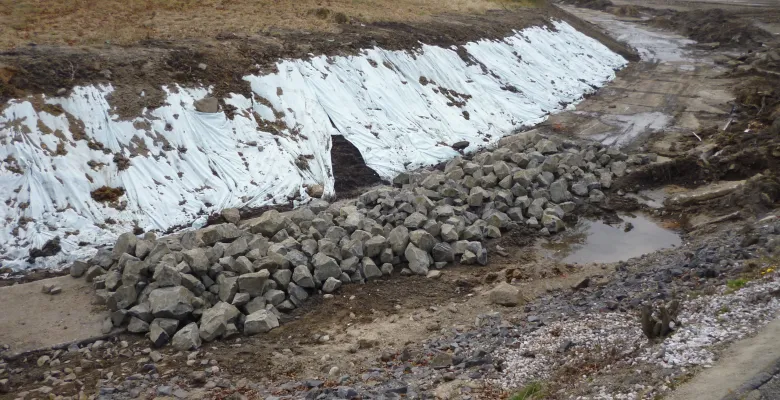 Přes zimu 2014/2015 se budou opravovat břehy -  UZAVŘENÍ IN-LINE DRÁHY.