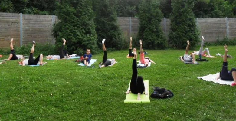 Cvičení ve volnočasovém areálu Rolava